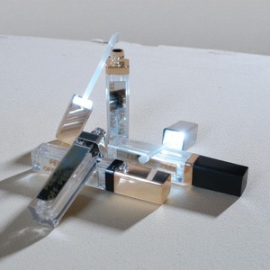 Brillant à lèvres en plastique avec miroir et lumières LED couleur personnalisable - Product Image 2