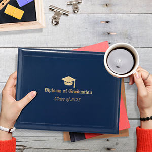 Funda de Piel Sintética para Certificado de Graduación, Tamaño A4 8.5x11, Porta Diplomas con Estampado Plateado, Interior de Cartón Blanco - Product Image 3