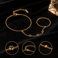 Assortiment de bracelets tendance et polyvalents en perles, chaîne fine en acier inoxydable doré avec accent de perle d'eau douce, ornement de poignet