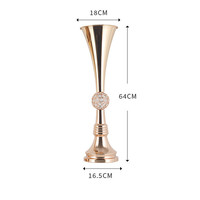 Vase trompette doré moderne, centre de table, support à fleurs en métal avec boule de cristal pour la décoration de table de mariage, fête ou événement