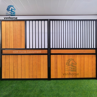 Box de boxage pour chevaux Weisien VSN-A, style européen de luxe, structure en acier thermolaqué durable, certifié ISO et CE, 5 ans et plus.