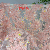 Tissu en tulle à ruban floral 3D en gros, tissu à sequins, tissu brodé à grandes fleurs pour robes de soirée et vêtements féminins