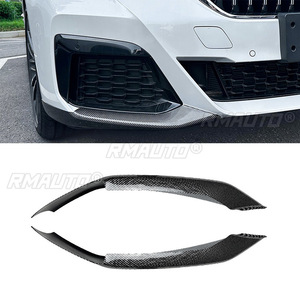 ลิ้นกันชนหน้าสีดำเงา สปอยเลอร์ ดิฟฟิวเซอร์ ชุดแต่งสำหรับ BMW ซีรีส์ 5 G30 G31 LCI M Sport ปี 2021-2023 - Product Image 1