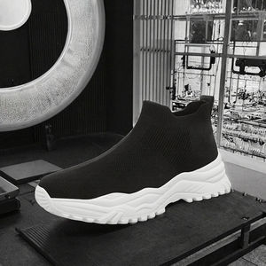 Zapatillas Deportivas Casuales Ligeras y Transpirables de Último Diseño para Hombre y Mujer, Estilo Verano, para Correr y Caminar, con Logotipo Personalizado - Product Image 1