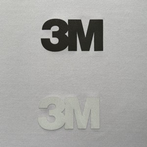 Etichetta Riflettente Personalizzata con Logo, Adesivo di Avvertimento Riflettente per Abbigliamento Outdoor - Product Image 3