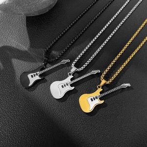 <span class=keywords><strong>Collar</strong></span> con Colgante de Guitarra de Rock de Acero Inoxidable para Hombre y Mujer, Chapado en Oro de 18K PVD, Negro Plateado, Sin Deslustre, Joyería Hip Hop - Product Image 3