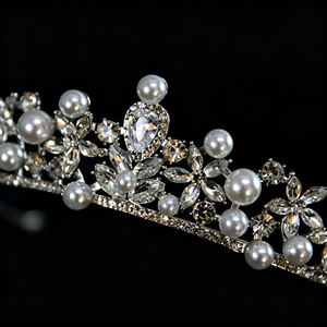 Diadème de Mariage Baroque en Perles d'Imitation et Cristaux, Couronne Nuptiale en Strass Goutte d'Eau, Diadème Floral pour Fête d'Anniversaire, Bijou de Cheveux - Product Image 5