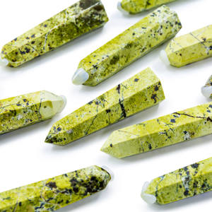 Nuovo Prodotto Artigianato Popolare Pietre Preziose Reiki Serpentino dal Perù Torre a Punta Mosaico Bacchette Cristalli Pietre Curative - Product Image 6