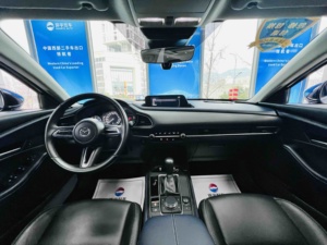 Commandes personnalisées acceptées - <span class=keywords><strong>Mazda</strong></span> CX-30 2.0L 2021 avec transmission automatique, sièges en cuir, caméra de recul, SUV confortable - Product Image 6