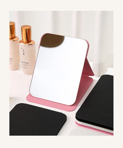 Miroir de maquillage en cuir PU Carré de voyage Compact Mini miroir cosmétique de table pliable de bureau Miroir de poche logo personnalisé - Product Image 3