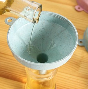 <b>Kitchen</b> Oil Wine <b>Funnel</b> Practical Wheat Straw <b>Funnel</b> Pour Transferring Liquid Oil Household Wine Vessel Liquid Oil <b>Funnel</b> - Product Image 4