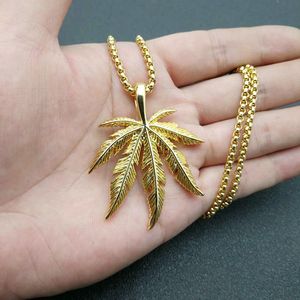 Joyas de oro de 18 <span class=keywords><strong>kilates</strong></span> en acier inoxydable bijoux pour femmes collier pour hommes pendentif feuille d'érable pour cadeau - Product Image 1