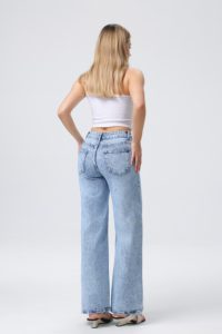 Jean en denim taille haute à jambe large pour femme, coupe ample, longueur intégrale, bleu délavé, style décontracté d'été - Product Image 6