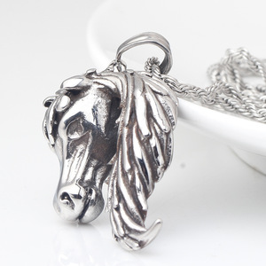 Collar con Colgante de Cabeza de Caballo, Color Acero, 30MM, Unisex, Amuleto con Temática Animal, para Uso Diario - Product Image 2