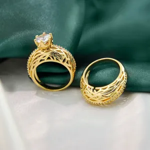최신 디자인 커플 결혼 반지 세트 5a 큐빅 지르코니아 골드 반지 18k
