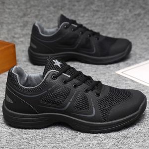 New training shoes for outdoor hiking, breathable mesh surface, men's sports running shoes, summer model,<b>physical</b> training shoes - Product Image 4