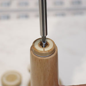 Coussinets auto-adhésifs antidérapants en silicone pour chaise de meuble Pieds de chaise en caoutchouc antidérapants avec protection des vis au sol - Product Image 5