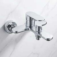 Robinet de baignoire mural moderne en laiton, finition chrome poli, mitigeur monocommande eau chaude et froide pour hôtel et villa