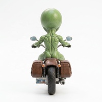 Figurines de moto Alien personnalisées en gros, figurines en résine, cadeau créatif, décoration d'intérieur