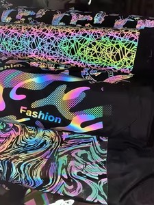 Éventail à main de 13 pouces violet pailleté, grand format, en bambou/plastique écologique, sculpté style ange, pour le Nouvel An chinois et les soirées rave - Product Image 4