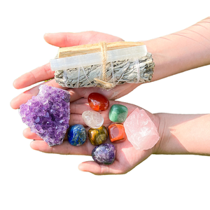 Set de 7 Piedras Preciosas de Chakra, Cristales Curativos de Reiki, Cuentas Talladas en Forma de Corazón, Pulseras, Caja de Cristal para Regalos - Product Image 3