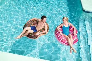 Bestway 36118 Anello Gonfiabile Classico a Forma di Ciambella per Piscina - Product Image 4