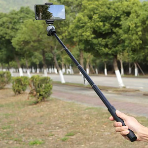 Palo de selfie telescópico Yunteng de 1800 mm, monopié de aluminio plegable para teléfono y cámara - Product Image 1