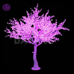 Árbol de Luz LED Decorativo con Flores de Cerezo y Pétalos Elegantes para Decoración de Jardines, Parques, Plazas y Festivales en Venta - Product Image 3