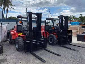 Mammut 4 Wheel Drive H35 3.5ton Carretilla elevadora para terrenos difíciles con transmisión hidráulica - Product Image 3