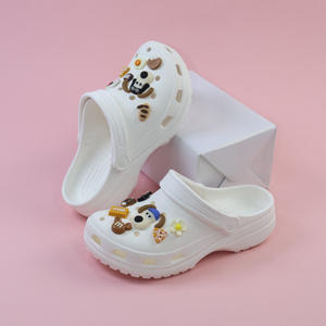 Sabots pour enfants Walker Dog, beige, antidérapants, intérieur/extérieur, bébé unisexe, chaussures d'été avec décorations de dessins animés - Product Image 4