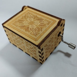Carillon in Legno Personalizzato con <span class=keywords><strong>Musica</strong></span> e Design 'Jesus Loves Me' a Manovella - Product Image 5