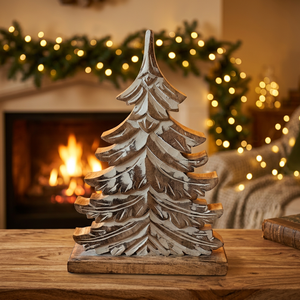 Arbre de Noël en bois artisanal, décoratif, sculpté, rustique, ornement festif pour la décoration de la maison - Product Image 4