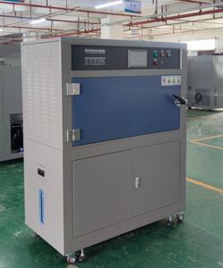 ASTM G154 <span class=keywords><strong>UV</strong></span> <span class=keywords><strong>Weathering</strong></span> <span class=keywords><strong>Test</strong></span> <span class=keywords><strong>Chamber</strong></span> com controle de irradiação para teste de envelhecimento acelerado de revestimentos Plásticos e têxteis - Product Image 2