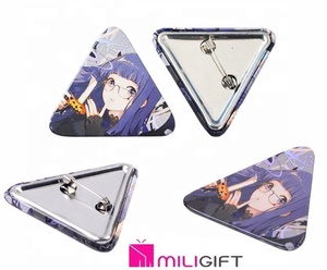 Badge triangle anime, épinglette de dessin animé, badge bouton manga, épinglette <span class=keywords><strong>otaku</strong></span>, conception personnalisée, excellente qualité, pour le marché japonais - Product Image 3