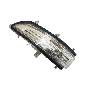 Luz de Señal de Giro para Espejo Lateral Lexus 81740-60100 81730-60130 Halógena para Reemplazo en LX570 GX400 - Product Image 3