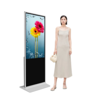 Totem de signalisation numérique d'intérieur de 32 pouces en gros Machine publicitaire verticale avec écran LCD 4K Wifi BST 55"