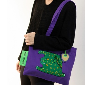 Sac à bandoulière pour femme écologique 40*30cm, logo de l'étiquette, sacs à bandoulière pour femme de voyage, sacs à main pliables colorés - Product Image 3