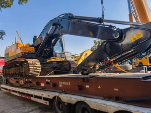 Mini-excavatrice KOMATSU PC35MR de 5 tonnes avec godet de creusement d'une capacité de 0,2 m³, moteur Hitachi d'occasion, pompe Sany - Product Image 2