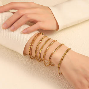 Cadena de pigmento dorado que combina con todo, <span class=keywords><strong>pulsera</strong></span> de hueso de serpiente para mujer, acero de titanio, acero inoxidable, patrón de cara explosiva - Product Image 3