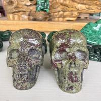 Crânes humains sculptés à la main en quartz rose de 3-4 pouces, matériaux mixtes, pour collection et cadeaux (vente en gros)