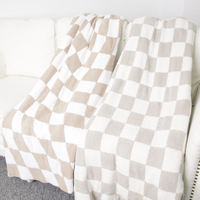 Jeter de couverture personnalisé acceptable OEM ODM damier Plaid moelleux tricoté jeter couverture pour cadeaux de vacances