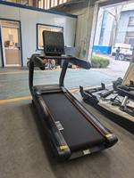Caminadora ASJ Fitness 9300 con Pantalla LED para Uso Comercial en Gimnasios