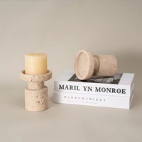 Bougeoirs en marbre en pierre de travertin beige pour la décoration intérieure