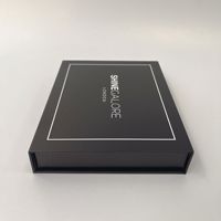 Boîtes cadeaux pliables en carton noir rigide de luxe avec impression personnalisée, fermeture magnétique, couvercle magnétique, avec logo