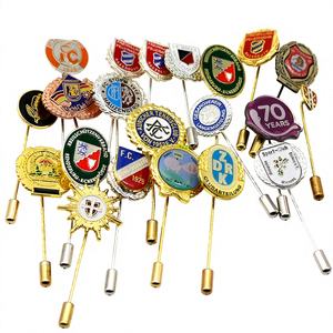 Vente en gros propre design pas cher personnalisé gravé émail moulé sous pression longue aiguille vêtements métal logo épingle badges pas de minimum pour les vêtements - Product Image 1