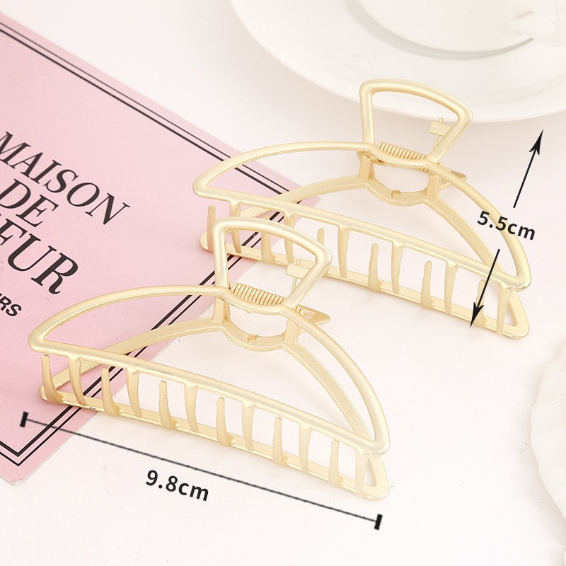 Barrette à cheveux en métal - style or mat 5