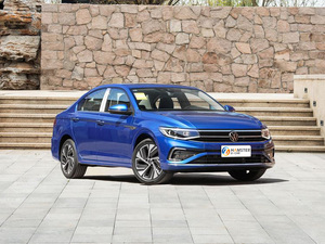 V W Bora, une <span class=keywords><strong>petite</strong></span> <span class=keywords><strong>berline</strong></span>, 1,5 L, intérieur spacieux, économique en carburant, économique et pratique, avec des pièces détachées peu coûteuses. Voitures chinoises - Product Image 1