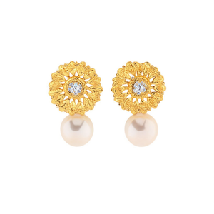 Orecchini a lobo con fiore dorato E2692 con zirconi e perle finte per donna, gioielli classici da matrimonio - Product Image 1