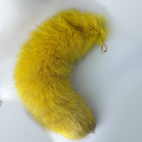 Pendentif de sac en queue de renard personnalisé en usine, couleurs teintées en gros, porte-clés en queue de renard fourrée, accessoires décoratifs en queue d'animal