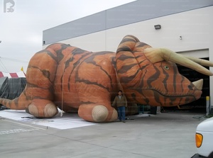Modelo Inflable Gigante de Triceratops, Dinosaurio Prehistórico para Decoración de Carnaval de Dinosaurios/Exhibición/<span class=keywords><strong>Museo</strong></span>/Park Temático - Product Image 4